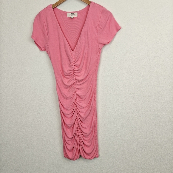 L*SPACE NWOT Lani Mini Ruched V-neck Ribbed Dress In Guava Pink Size Small - Picture 4 of 14